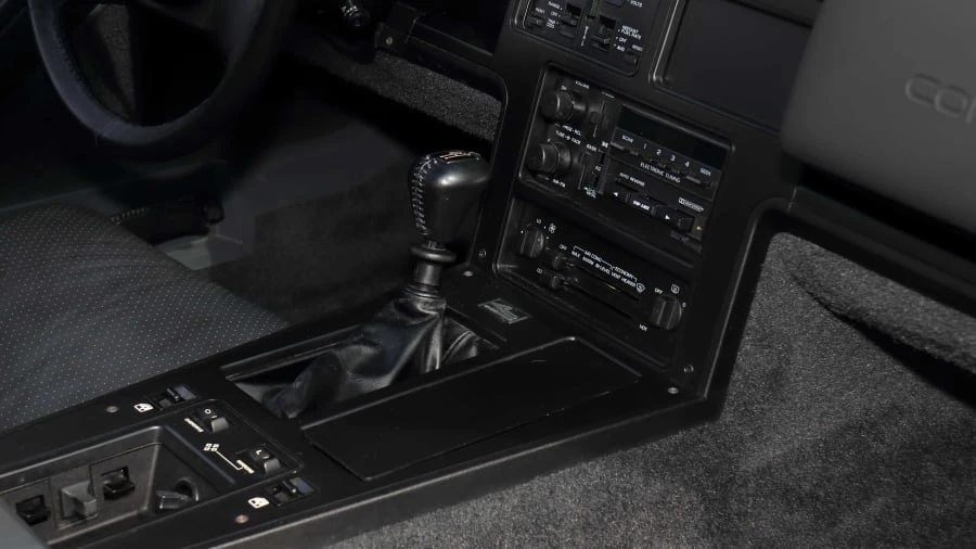 1984 Chevrolet Corvette C4 - Image 11 of 18