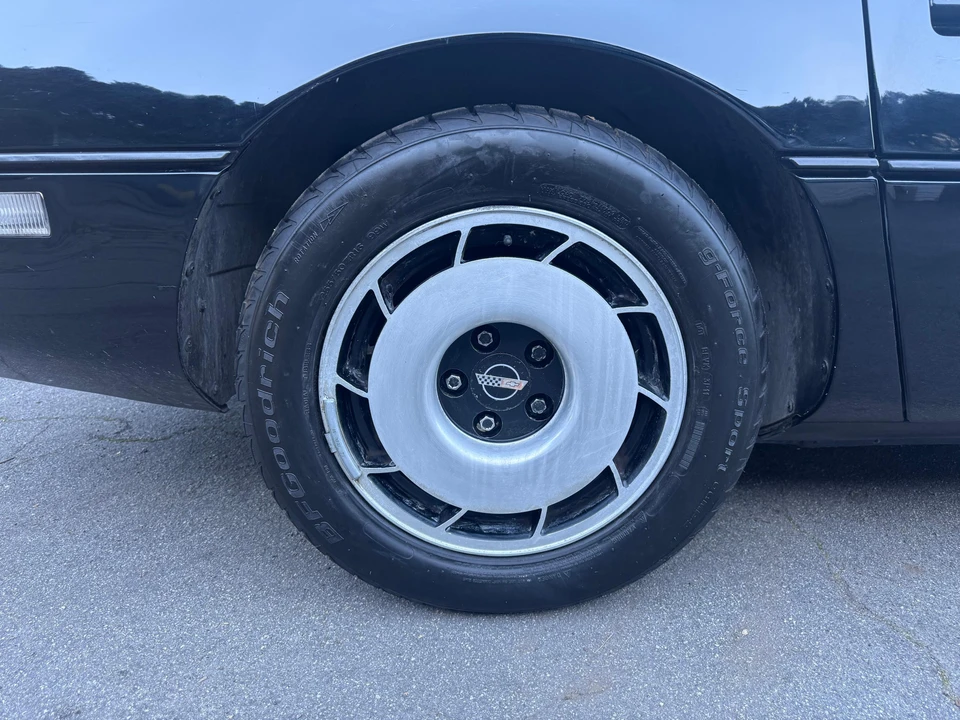 1984 Chevrolet Corvette C4 - Image 25 of 31
