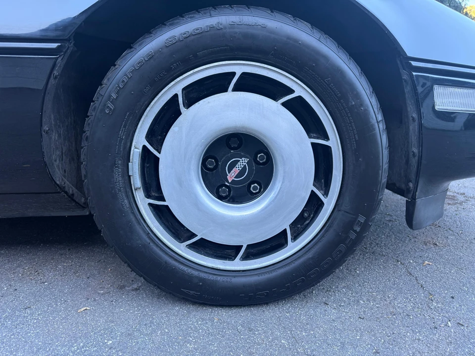 1984 Chevrolet Corvette C4 - Image 26 of 31