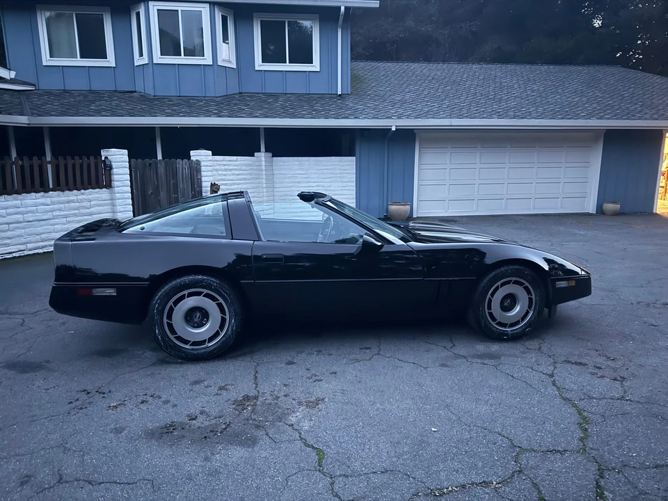 1984 Chevrolet Corvette C4 - Image 12 of 31