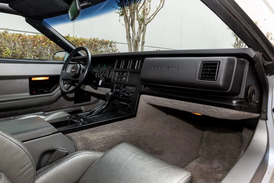 1984 Chevrolet Corvette C4 - Image 15 of 25