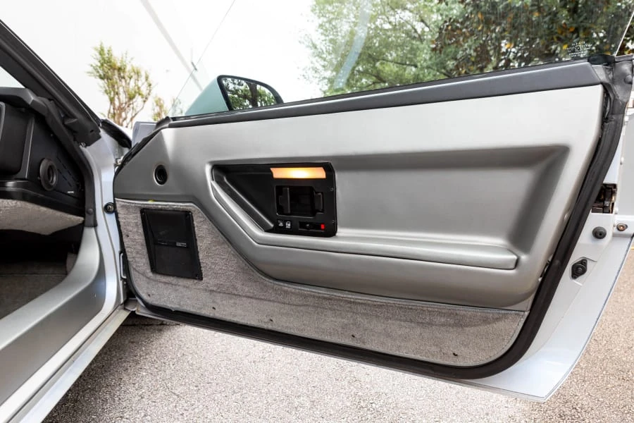 1984 Chevrolet Corvette C4 - Image 13 of 25