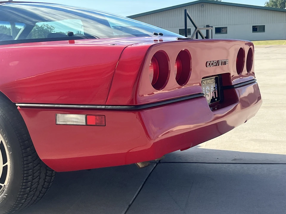 1984 Chevrolet Corvette C4 - Image 26 of 31