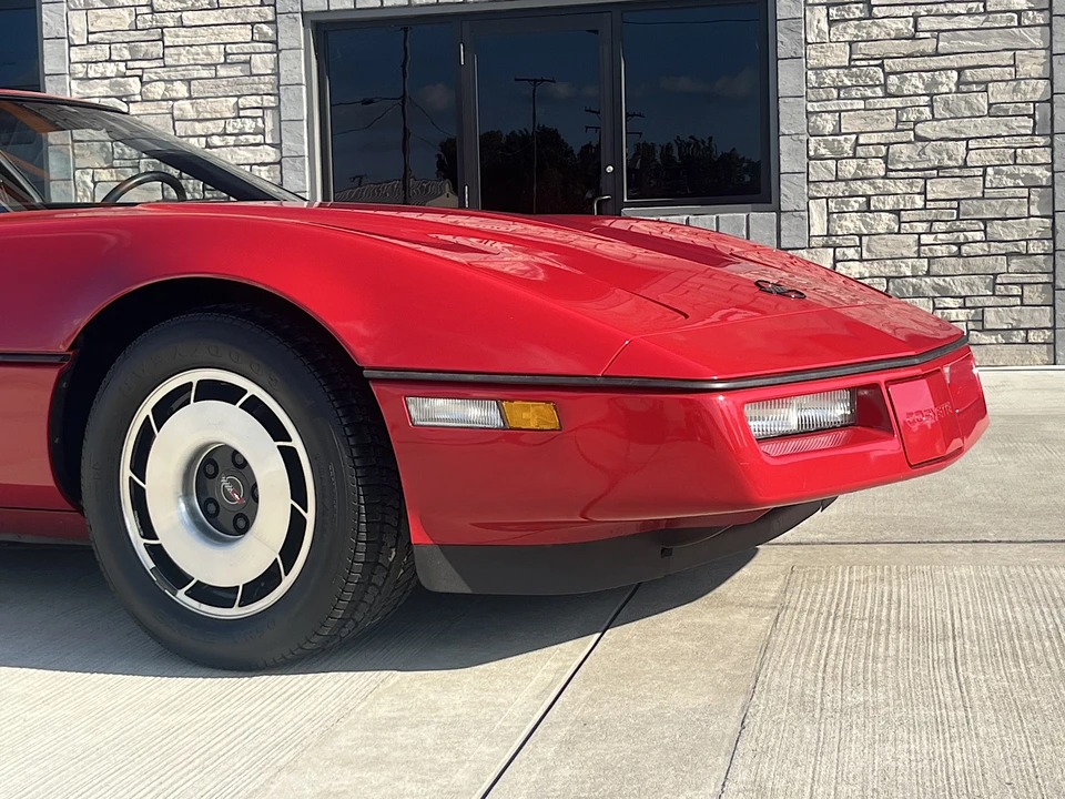 1984 Chevrolet Corvette C4 - Image 15 of 31