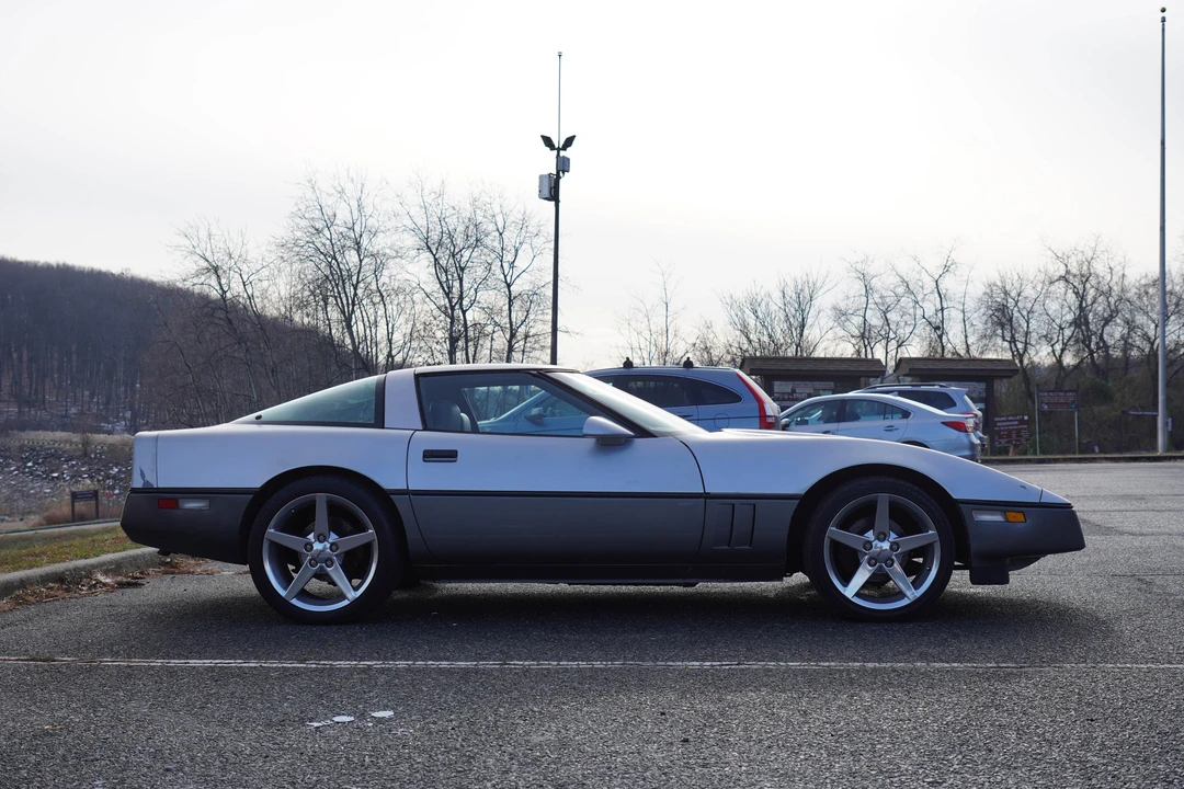 1984 Chevrolet Corvette C4 - Image 16 of 31