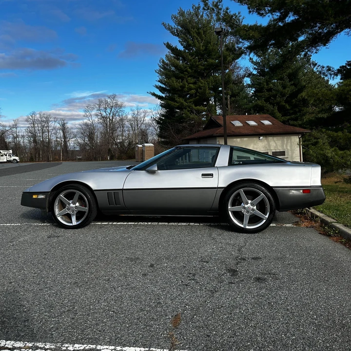 1984 Chevrolet Corvette C4 - Image 12 of 31