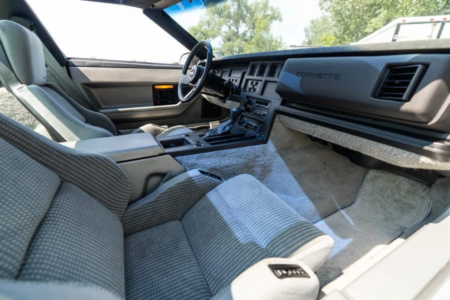 1984 Chevrolet Corvette C4 - Image 13 of 25