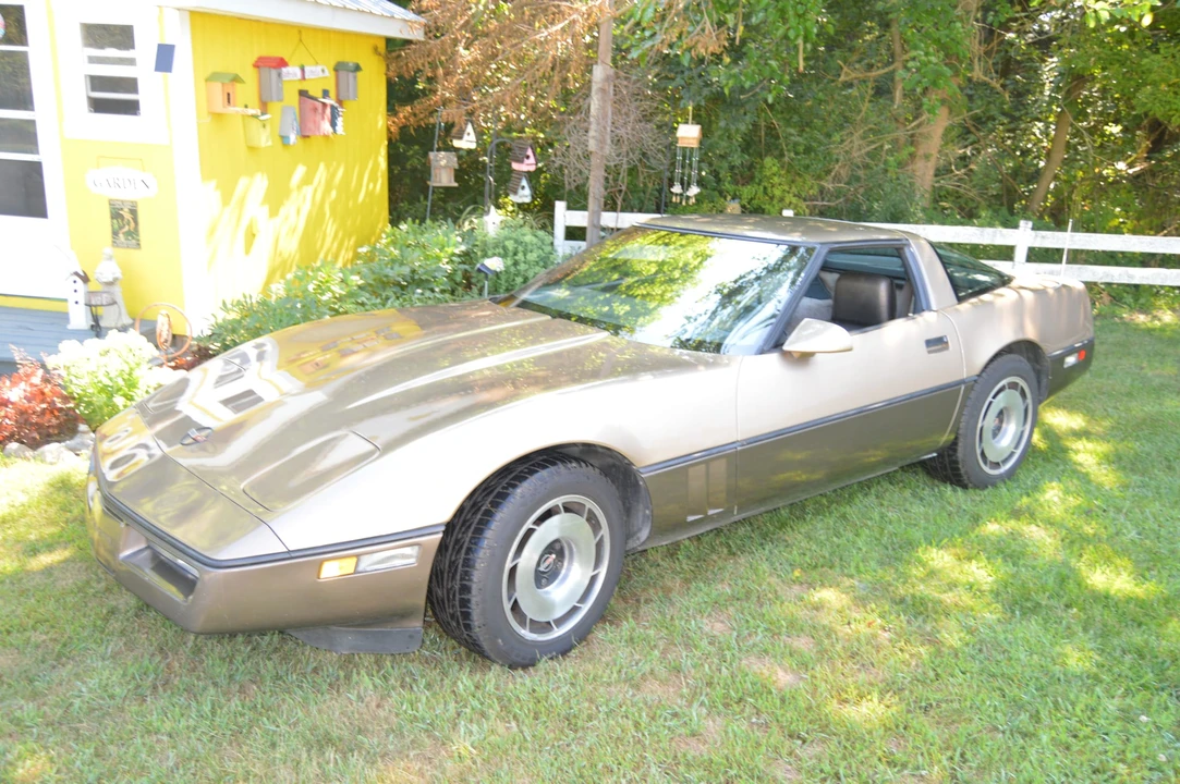 1984 Chevrolet Corvette C4 - Image 8 of 31