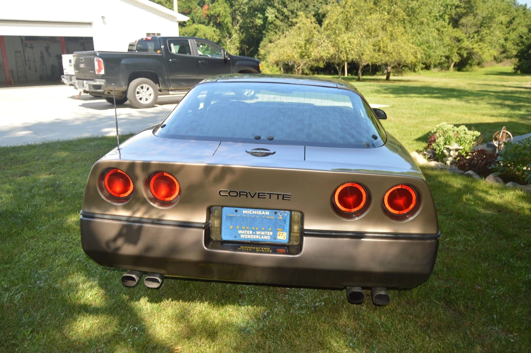 1984 Chevrolet Corvette C4 - Image 12 of 31