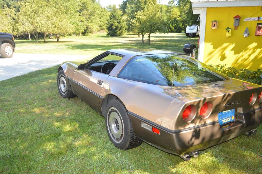 1984 Chevrolet Corvette C4 - Image 14 of 31