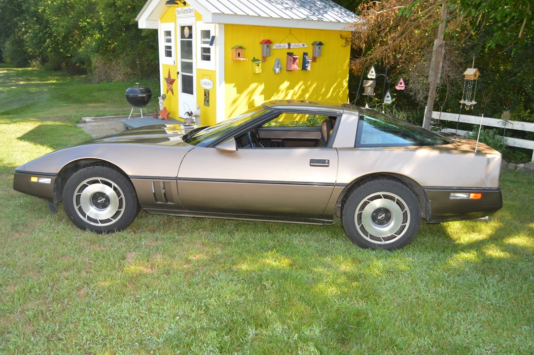 1984 Chevrolet Corvette C4 - Image 15 of 31