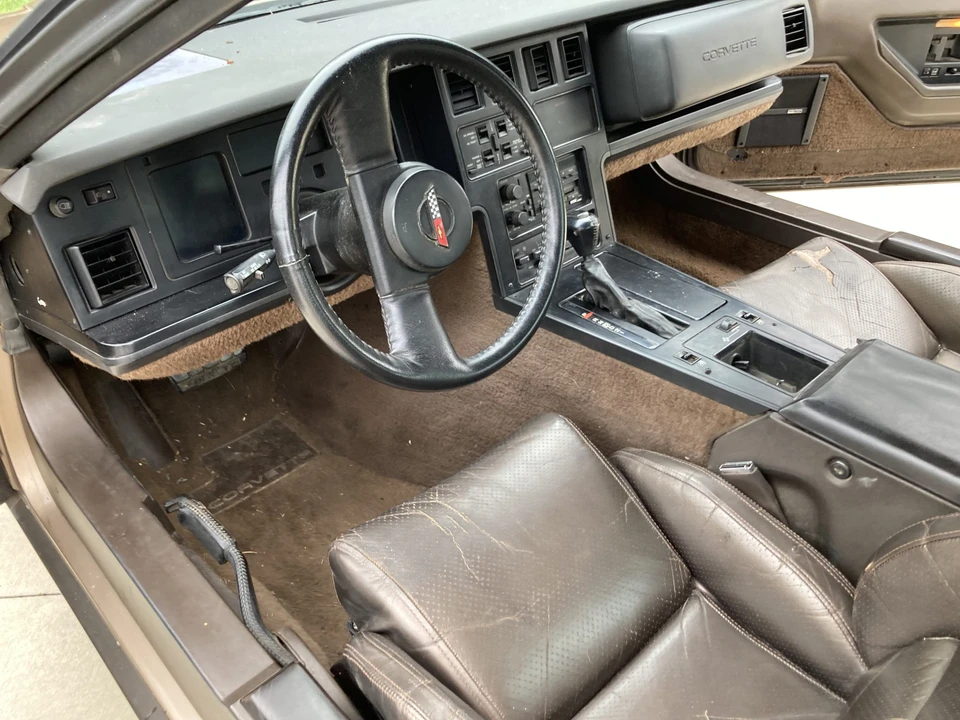 1984 Chevrolet Corvette C4 - Image 26 of 31