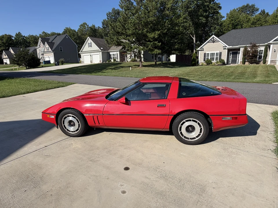 1984 Chevrolet Corvette C4 - Image 8 of 31