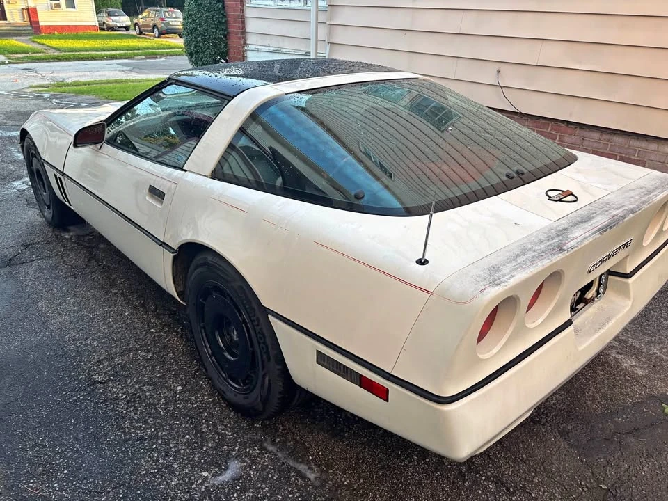 1984 Chevrolet Corvette C4 - Image 1 of 4