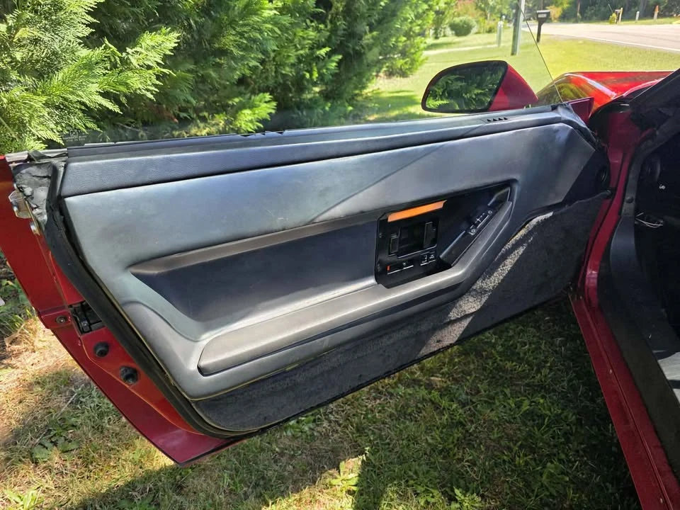 1984 Chevrolet Corvette C4 - Image 12 of 13