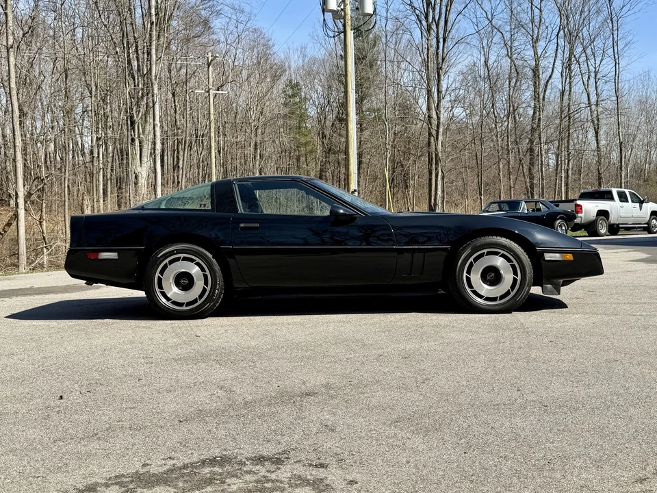 1984 Chevrolet Corvette C4 - Image 6 of 31