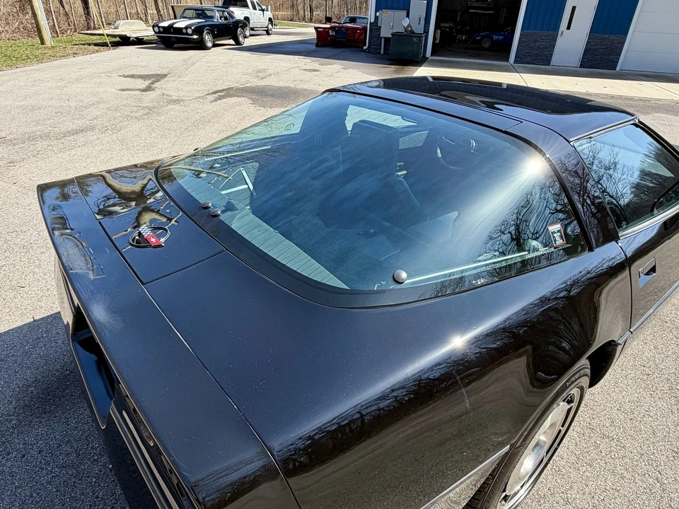 1984 Chevrolet Corvette C4 - Image 15 of 31