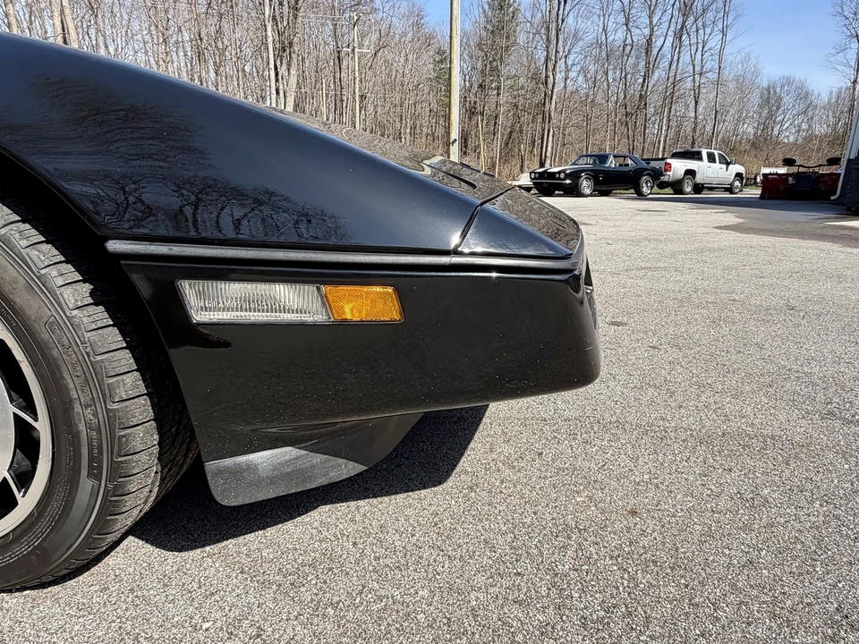 1984 Chevrolet Corvette C4 - Image 22 of 31