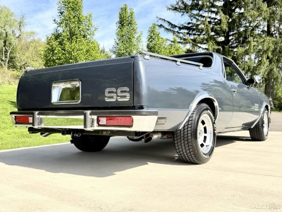 1984 Chevrolet - Image 4 of 24