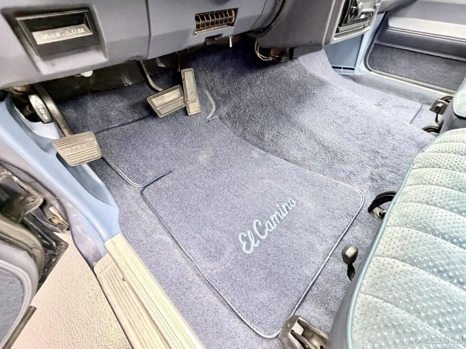 1984 Chevrolet - Image 23 of 24