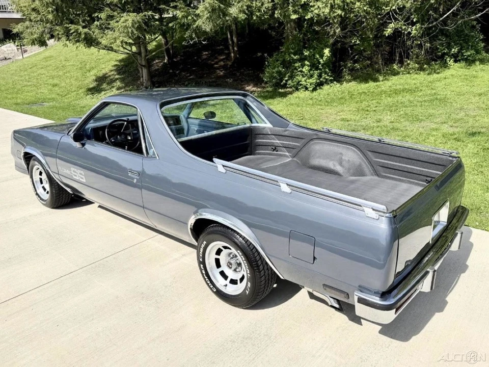 1984 Chevrolet - Image 6 of 24