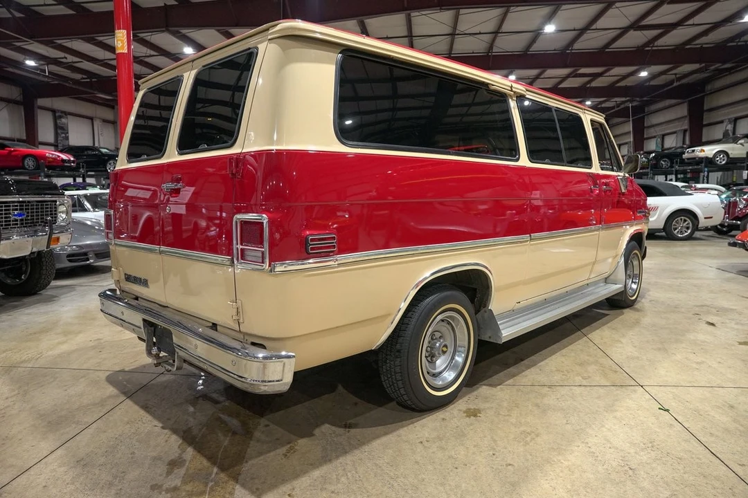 1984 Chevrolet G-Series Van - Image 8 of 12
