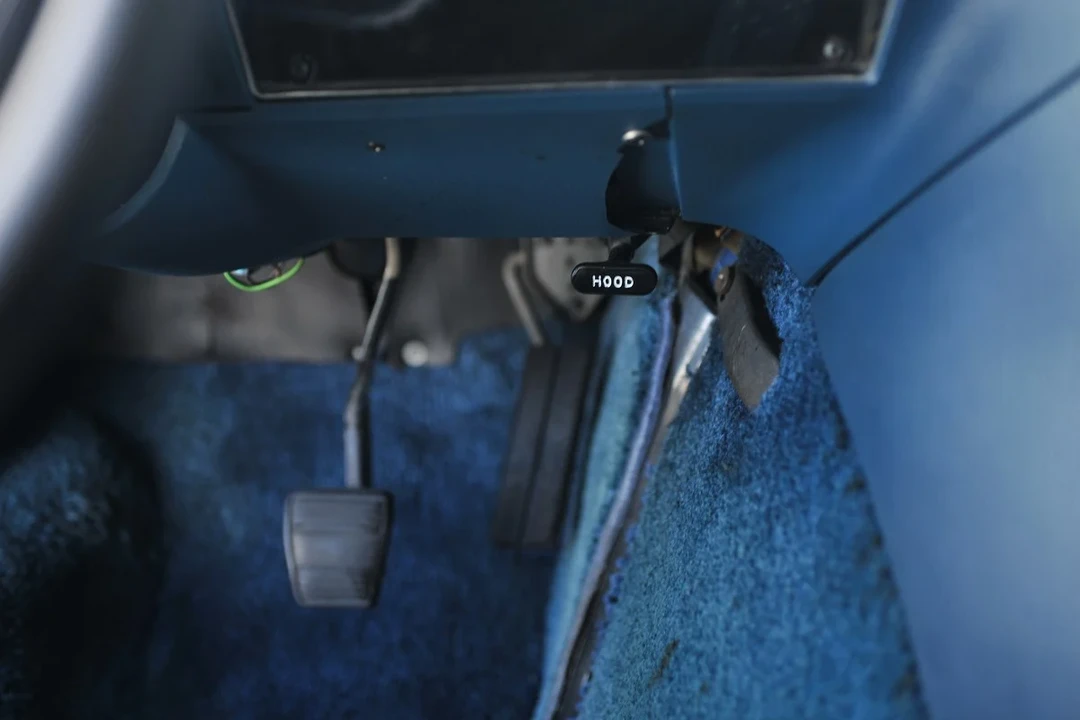 1984 Chevrolet G-Series Van - Image 29 of 30