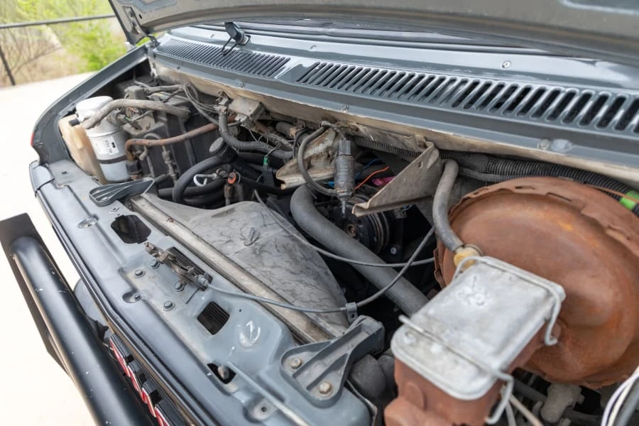 1984 Chevrolet G-Series Van - Image 28 of 29