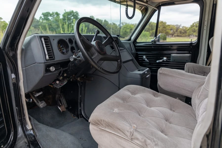 1984 Chevrolet G-Series Van - Image 16 of 29