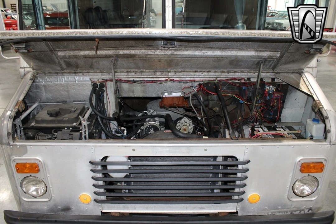1984 Chevrolet G-Series Van - Image 11 of 12