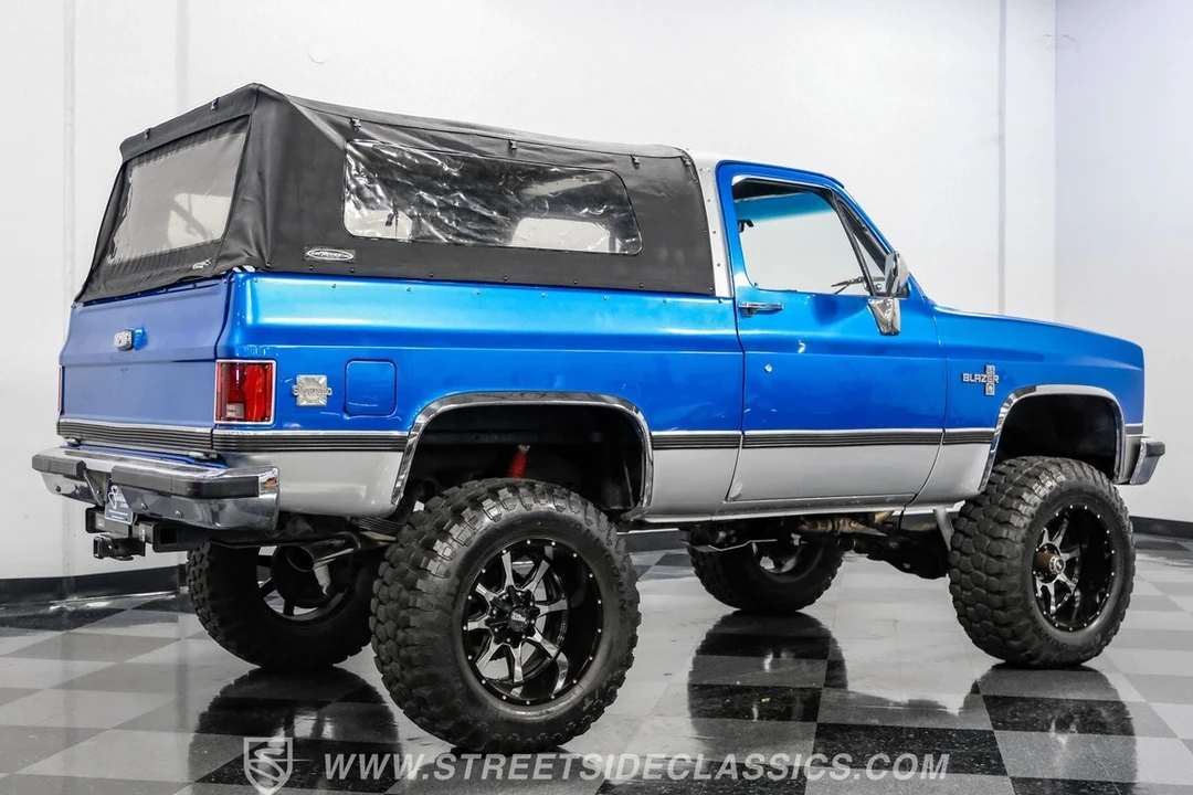 1984 Chevrolet K5 Blazer 2nd Gen - Image 11 of 21