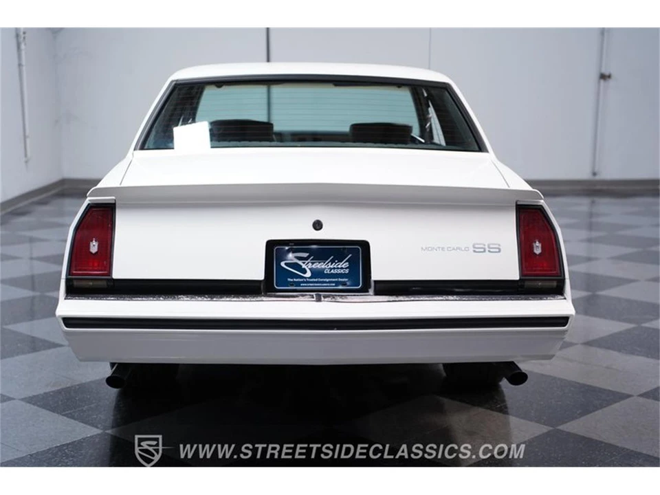 1984 Chevrolet Monte Carlo 4th Gen - Image 9 of 31