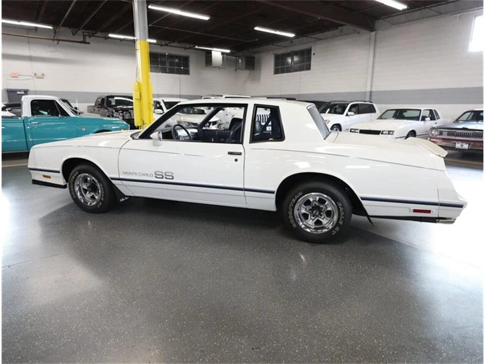 1984 Chevrolet Monte Carlo 4th Gen - Image 25 of 31