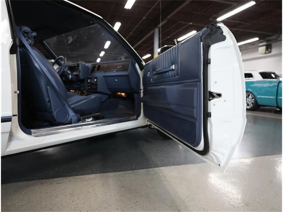 1984 Chevrolet Monte Carlo 4th Gen - Image 27 of 31