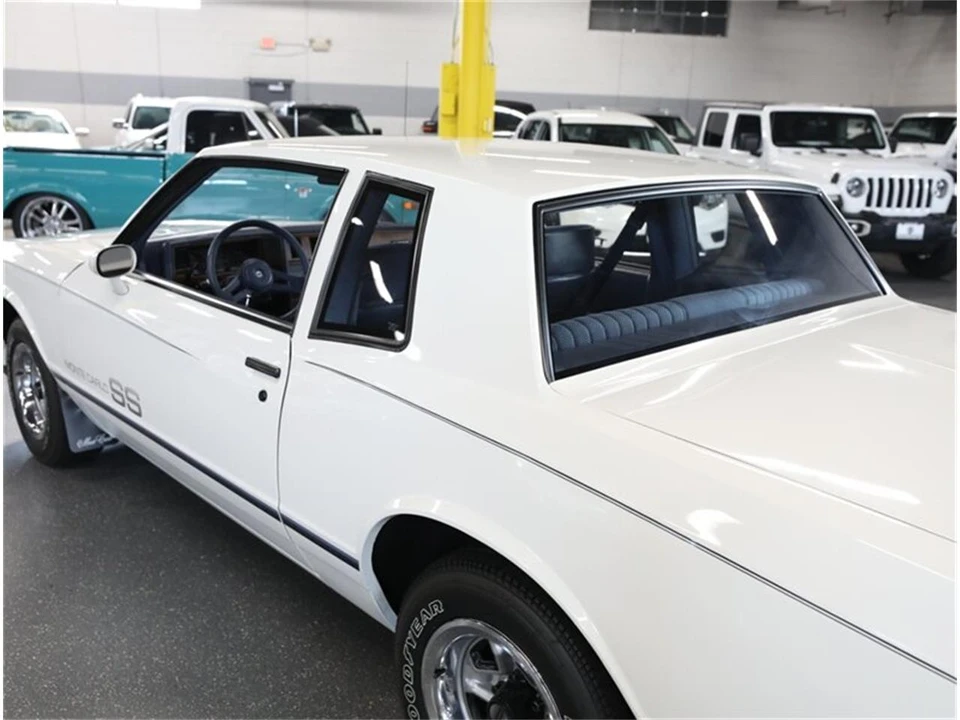 1984 Chevrolet Monte Carlo 4th Gen - Image 24 of 31