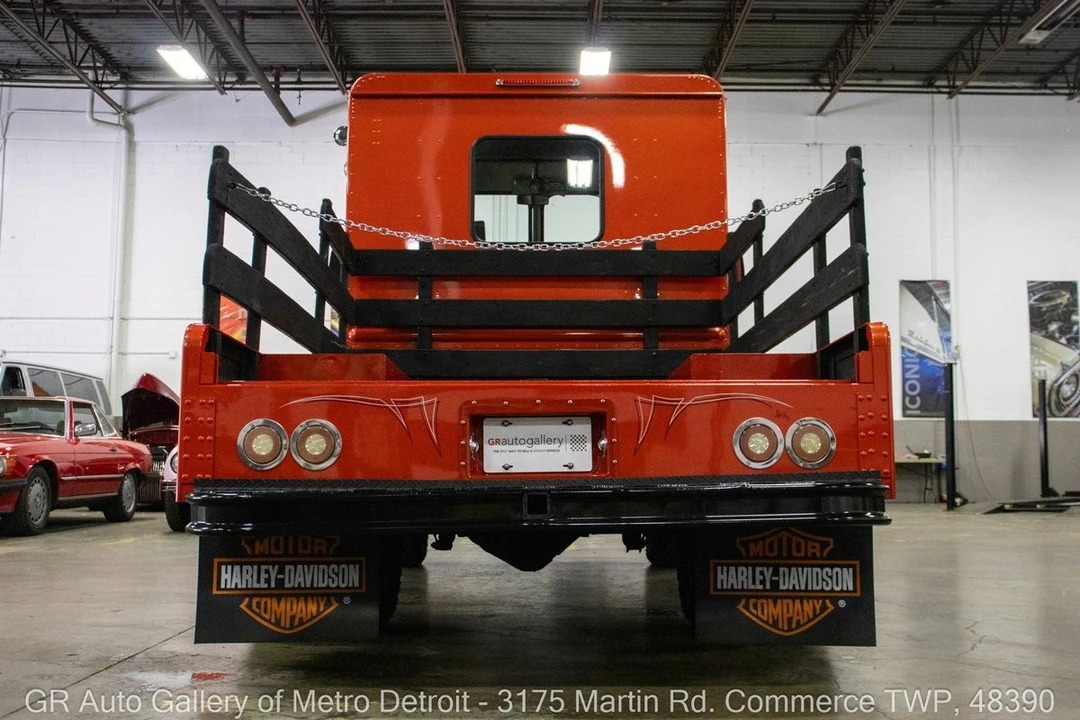 1984 Chevrolet - Image 20 of 31