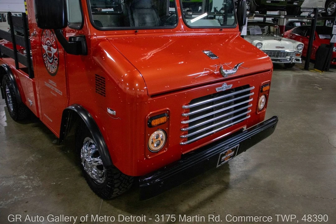 1984 Chevrolet - Image 13 of 31