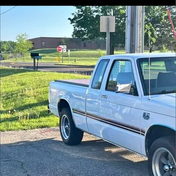 1984 Chevrolet S-10 LS Short Bed