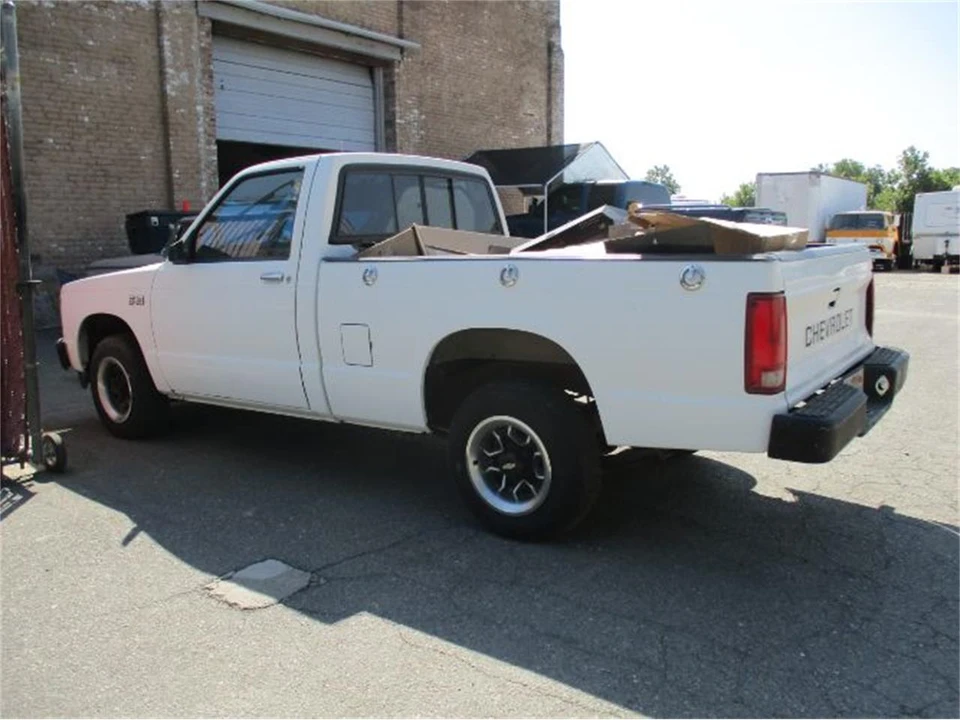 1984 Chevrolet S-10 - Image 11 of 13