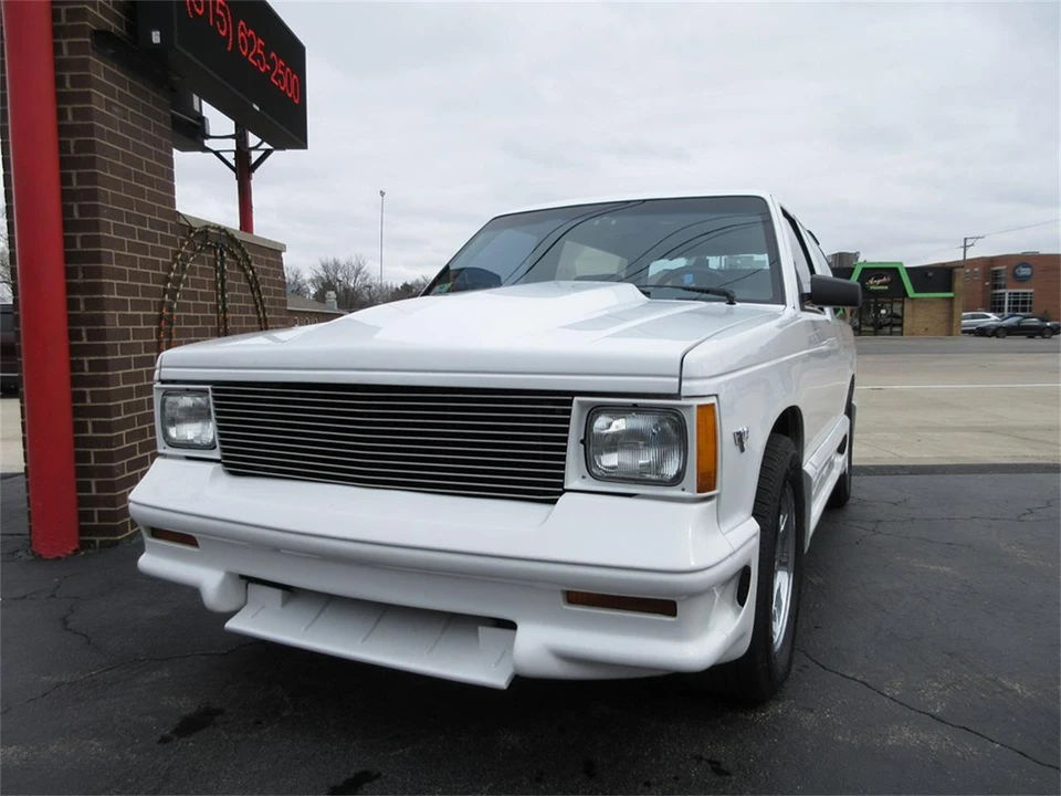 1984 Chevrolet S-10 Blazer 1st Gen - Image 19 of 31
