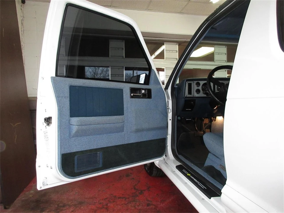 1984 Chevrolet S-10 Blazer 1st Gen - Image 25 of 31