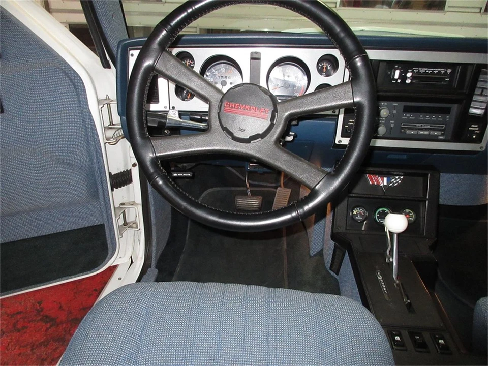 1984 Chevrolet S-10 Blazer 1st Gen - Image 28 of 31