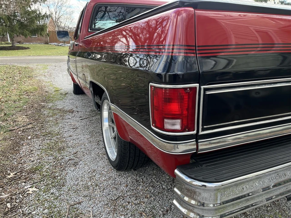 1984 Chevrolet Silverado - Image 6 of 31