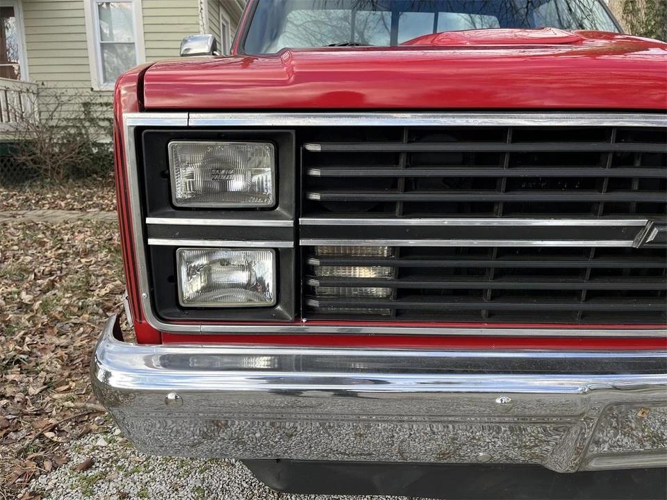 1984 Chevrolet Silverado - Image 17 of 31