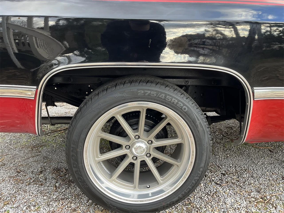 1984 Chevrolet Silverado - Image 30 of 31