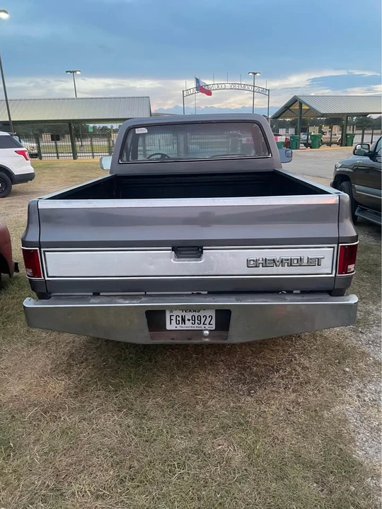 1984 Chevrolet Silverado - Image 4 of 11