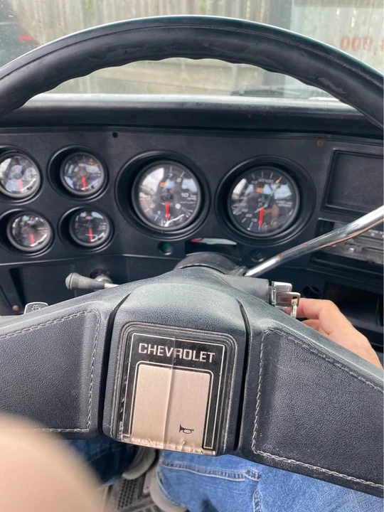 1984 Chevrolet Silverado - Image 9 of 11