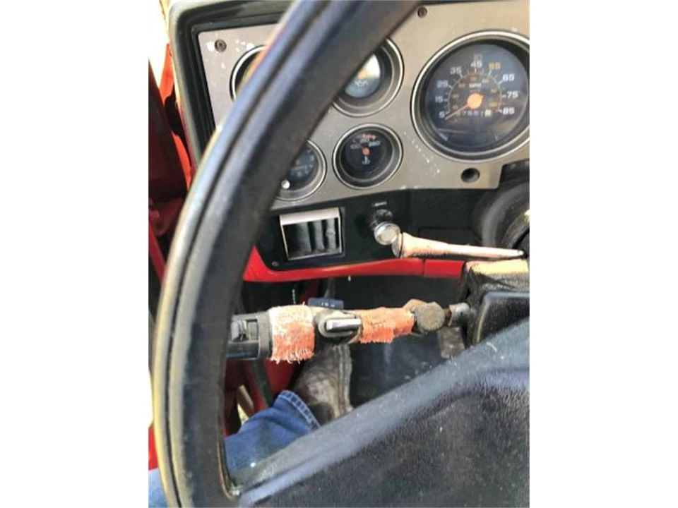 1984 Chevrolet Silverado - Image 9 of 18