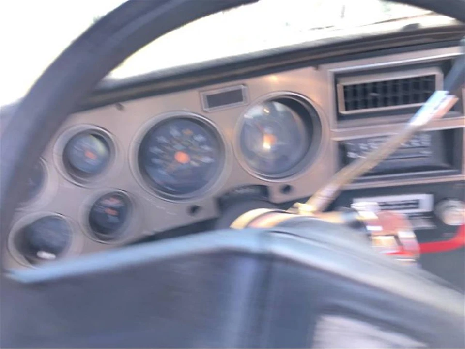 1984 Chevrolet Silverado - Image 8 of 18