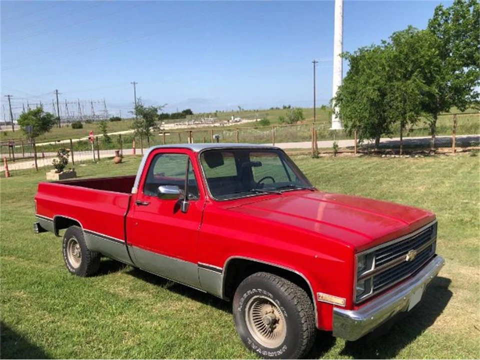 1984 Chevrolet Silverado - Image 11 of 18